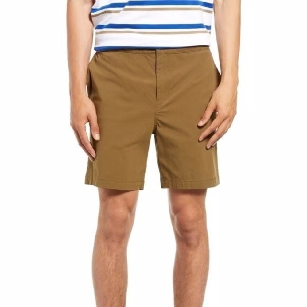 NWT Men's Treasure & Bond‎ Flat Front Elastic Waist Stretch Shorts Olive Size L